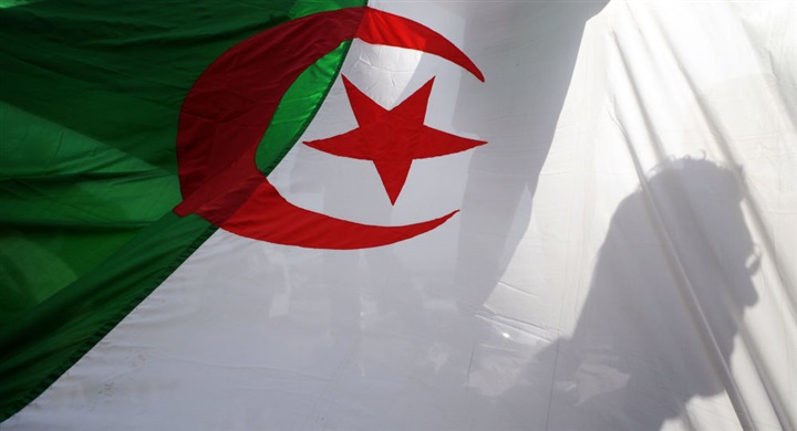 إلقاء القبض على إرهابيين