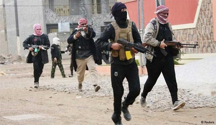 انتحاريو «داعش» يستهدفون
