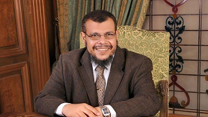 مستشار المعزول يهاجم