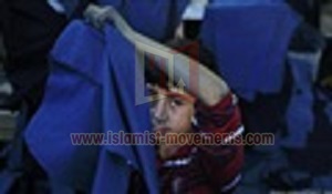 لاجئون سوريون يتعرضون