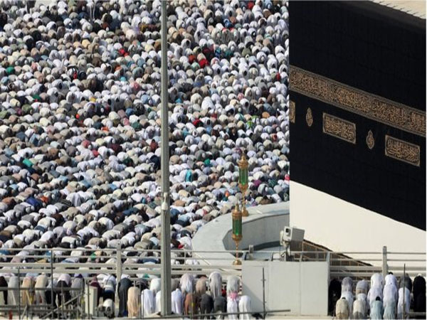 كتاب الخليج يدينون