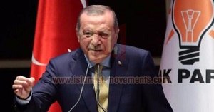 الكاتب بيرنارد هنرى