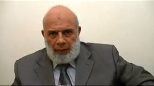 باحث: وجدي غنيم يدافع