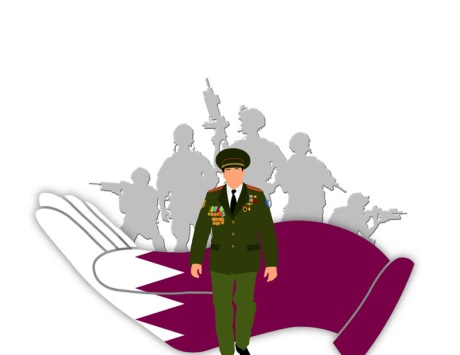 قطر تستقطب ضباطاً