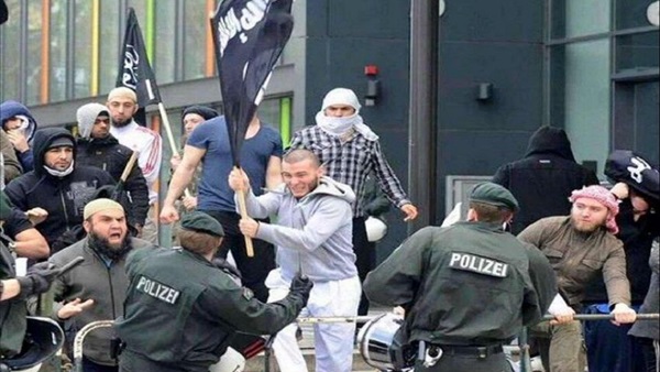 تقرير ألماني: اليمين