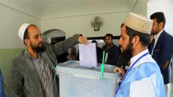 فتح مراكز الاقتراع