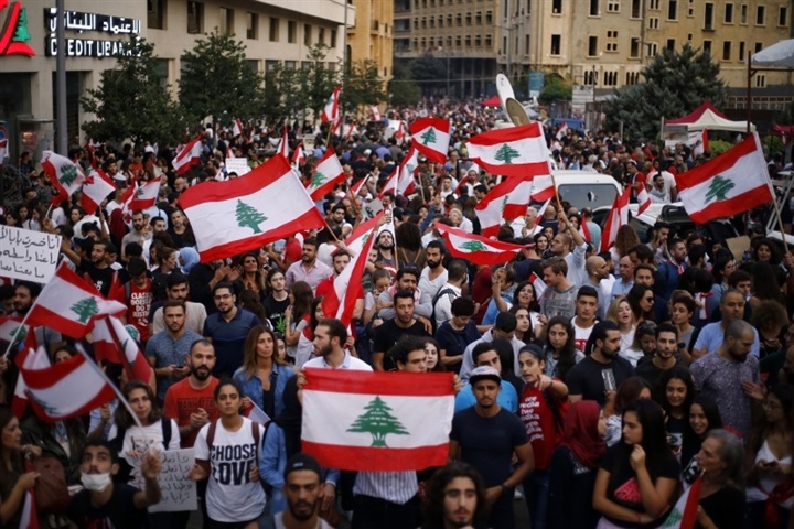 «فيتو» حزب الله يشل