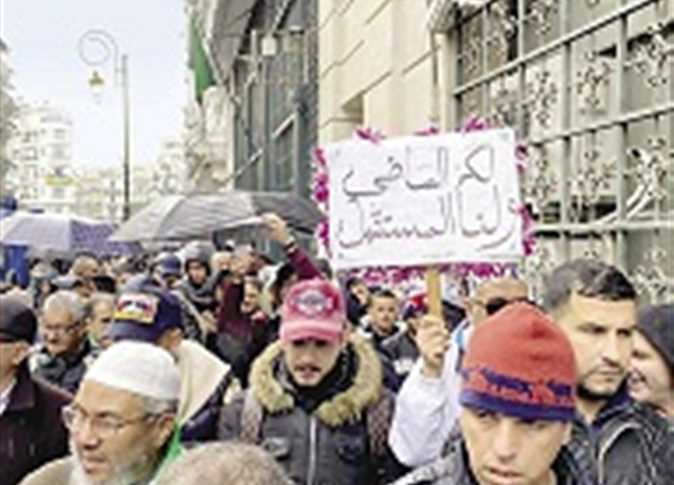«تبون» يبحث تعديل