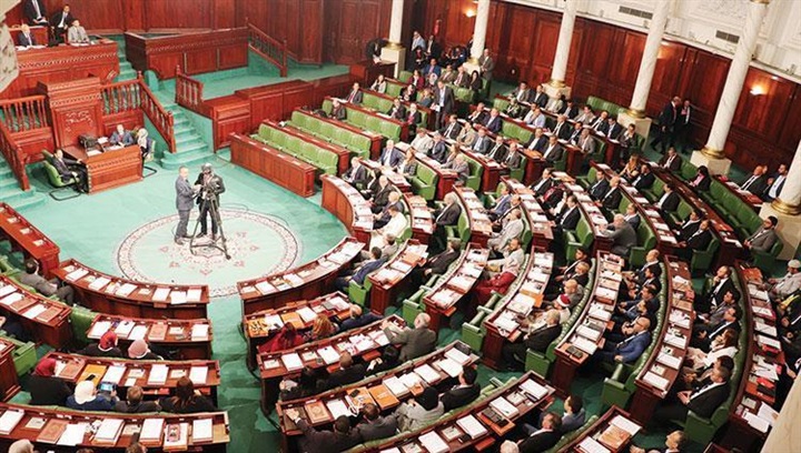 تونس.. مناورات «النهضة»