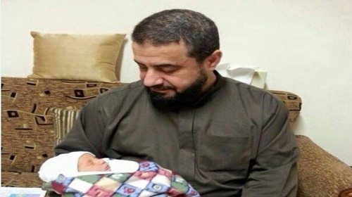 نشأته وحياته