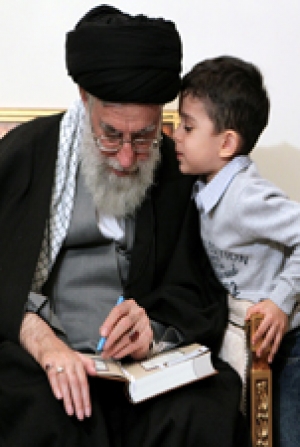 حفيد خامنئي: