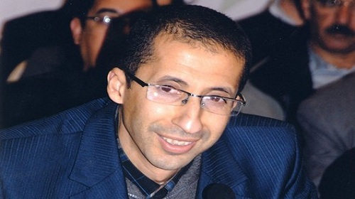 الصحفي والكاتب منتصر